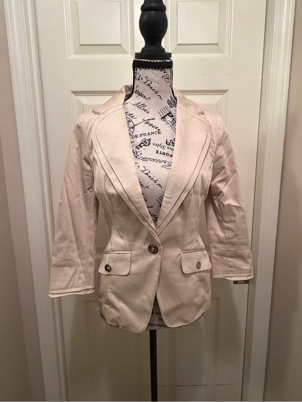 White House Black Market Cream/Blush Tailored Single-Button Blazer